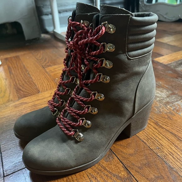 G by guess combat low heel boots - Picture 4 of 5